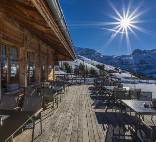 Aussenansicht vom Bergrestaurant Bühlberg im Winter