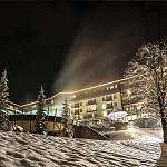 Lenkerhof bei Nacht