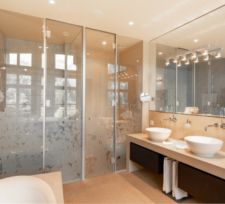 Ansicht des Badezimmers in der Roof Spa Suite