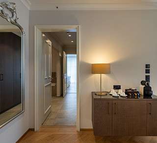 Ansicht des Eingangsbereichs der Premium Corner Suite