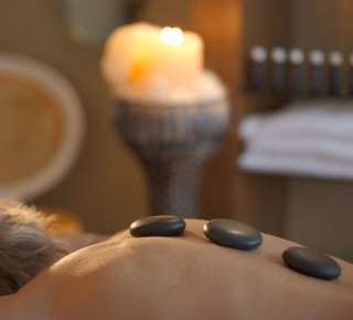 Bild einer Hot Stone Massage