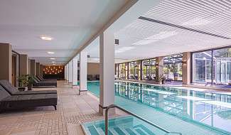 Bild des Innen-Schwimmbades